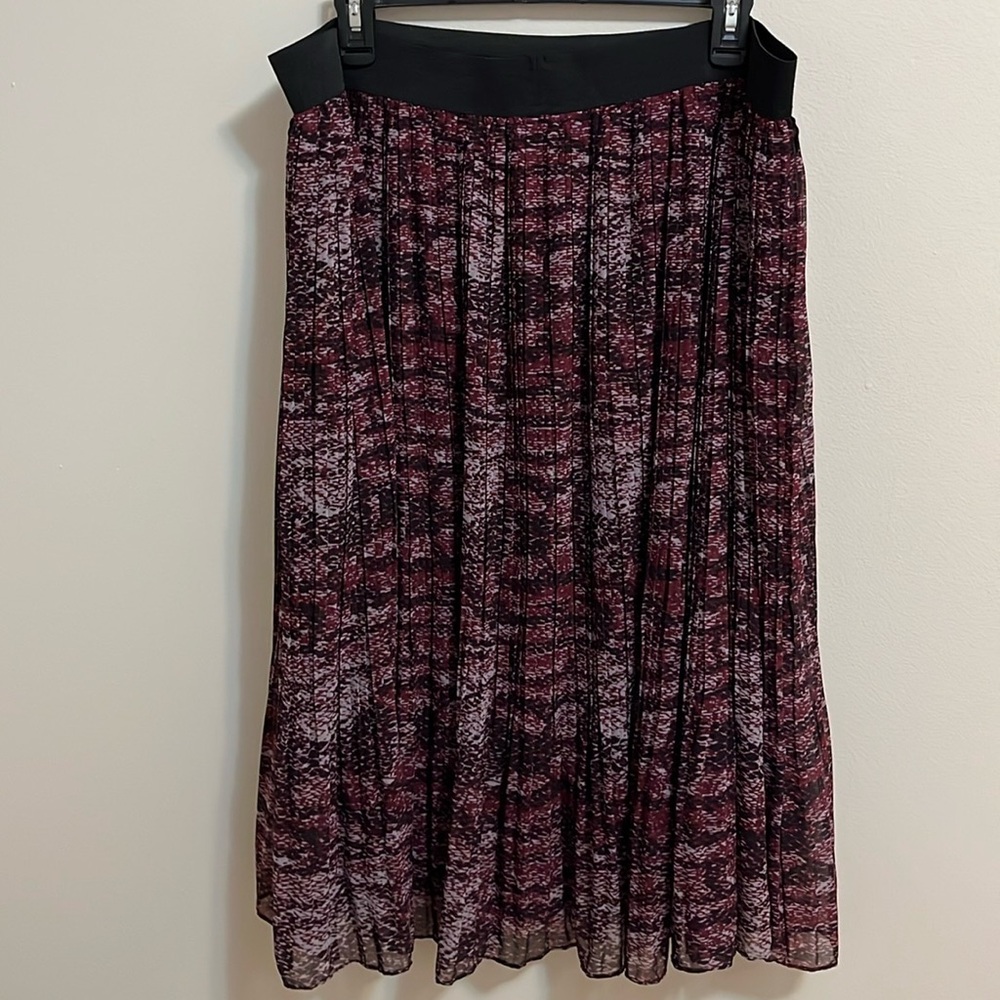Torrid maxi long skirt plus size 2 pleated lined elastic waistband lightweight